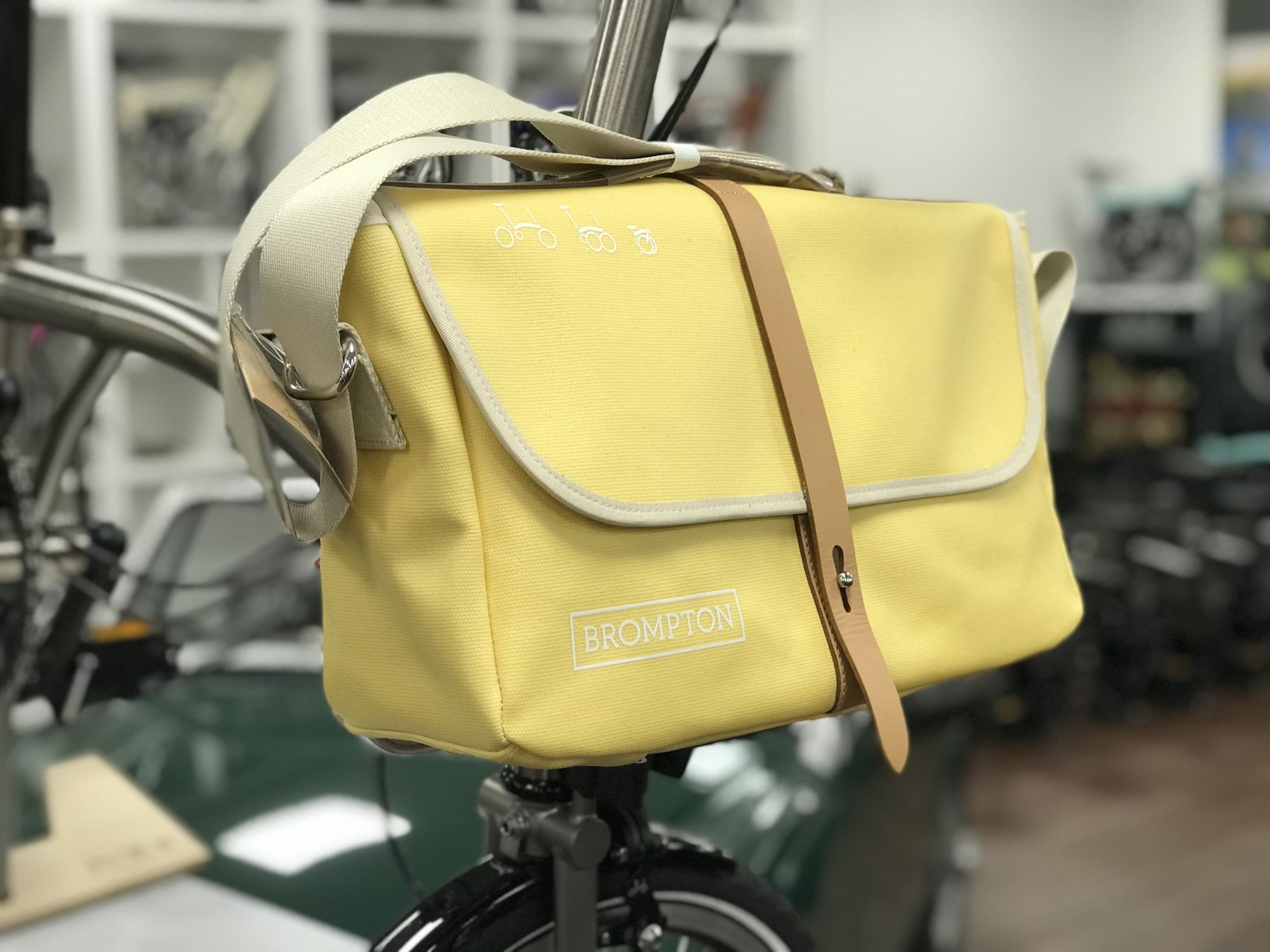 brompton shoulder bag