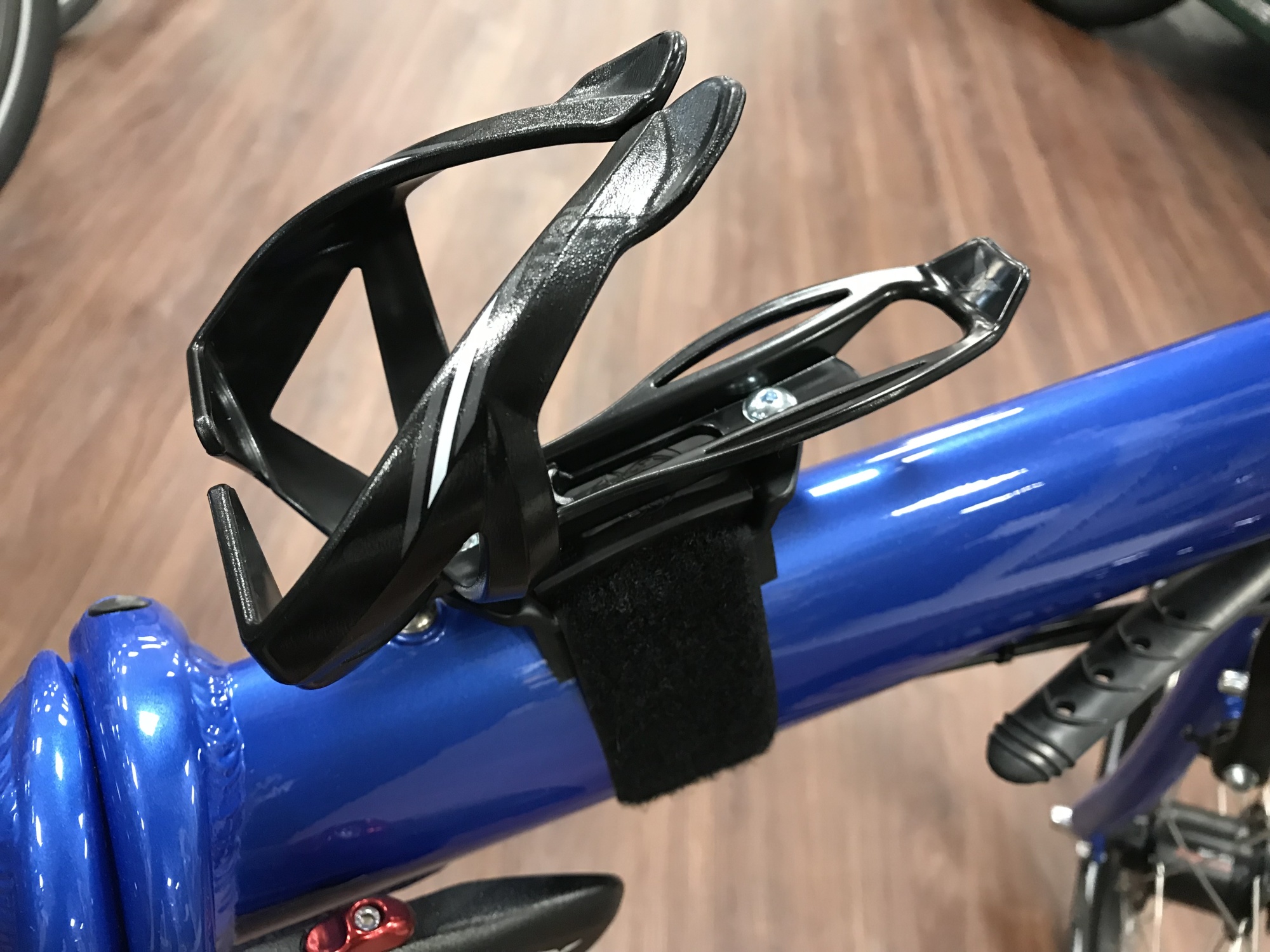 tern bottle cage