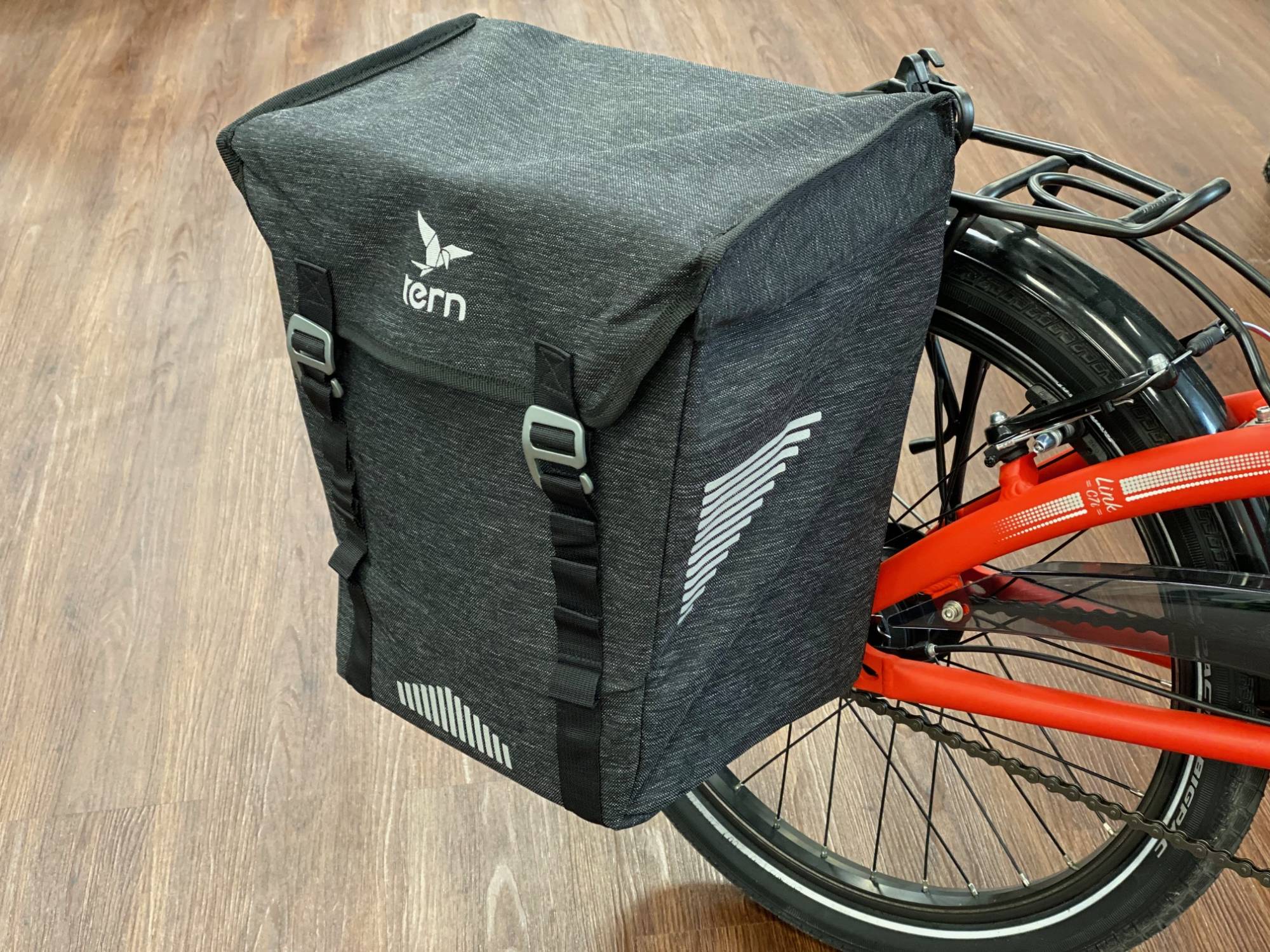 [37+] Fahrradhelm Tasche