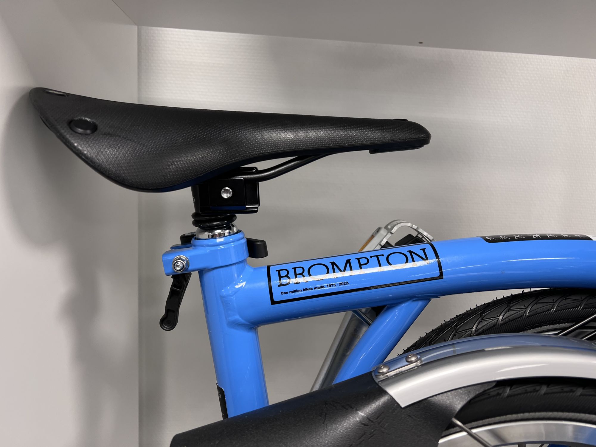 Brompton best sale arctic blue